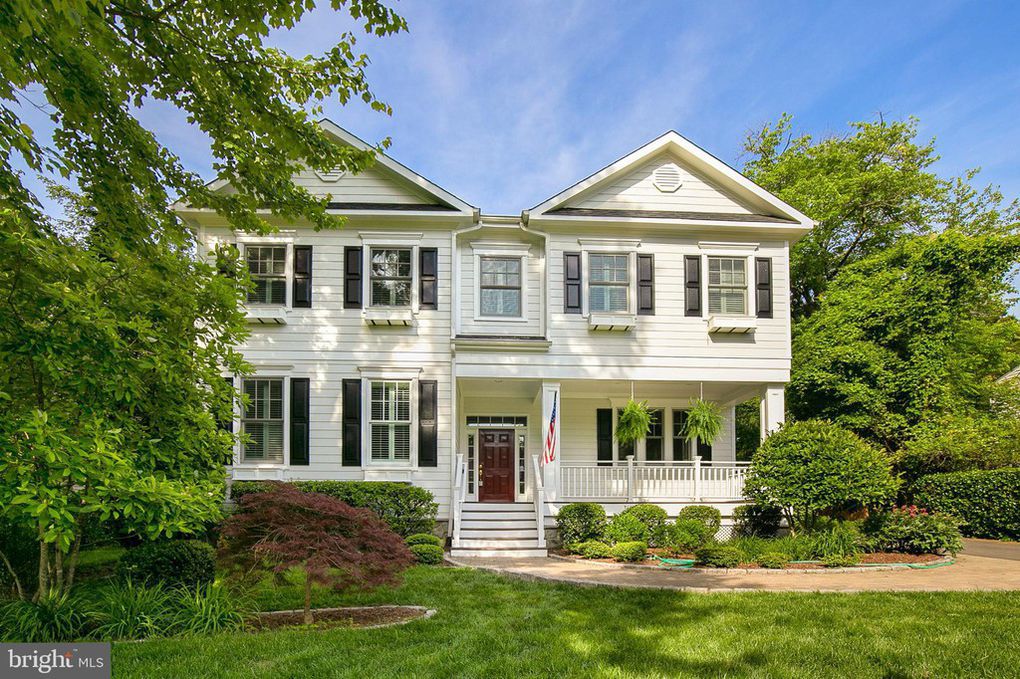 1437 Spring Vale Ave, McLean, VA 22101